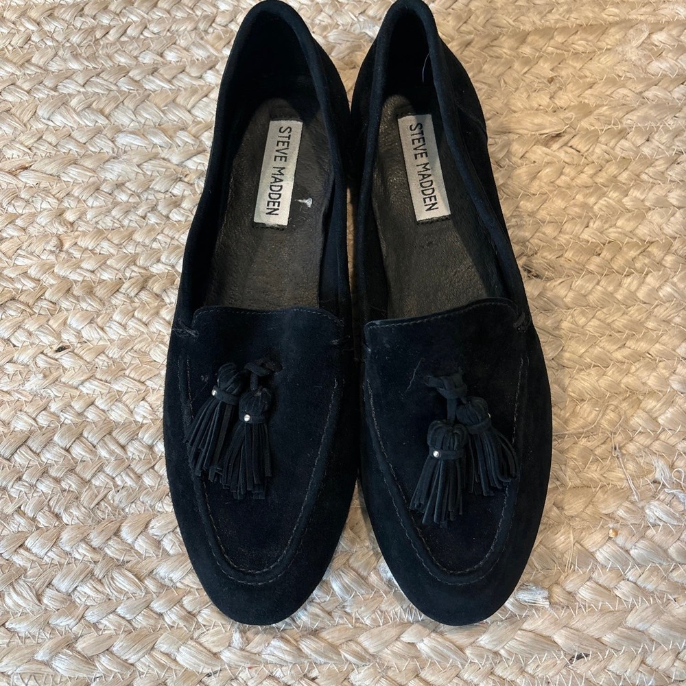 Steve Madden Tassle Flats Size 7.5